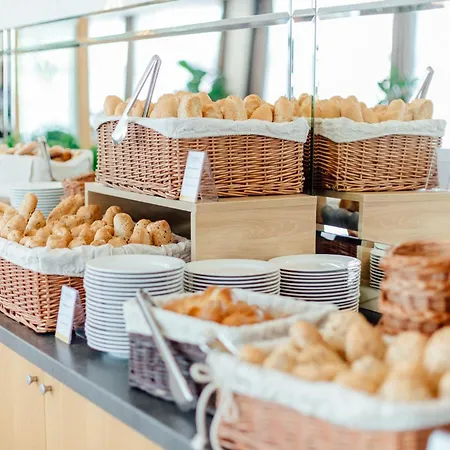 Rezidencia Opera Apartamento *